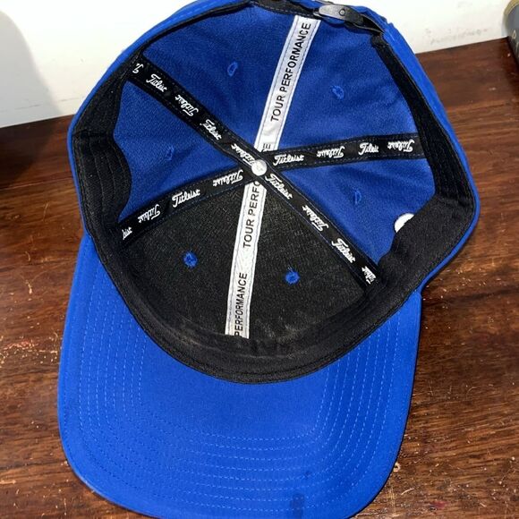 Two (2) Raised Letter Titleist Tour performance Poly/Spandex Golf Hat cap - Picture 10 of 11